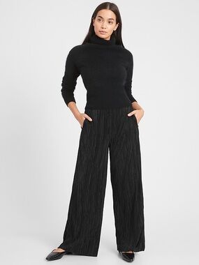 Banana Republic High Rise Wide Lege Plisse Pants Black Crinkle